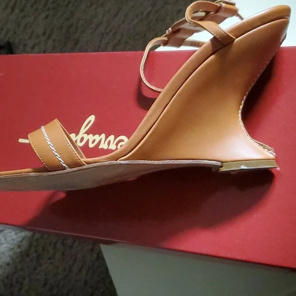 Vintage Authentic Salvatore Ferragamo Wedges - Picture 4 of 8